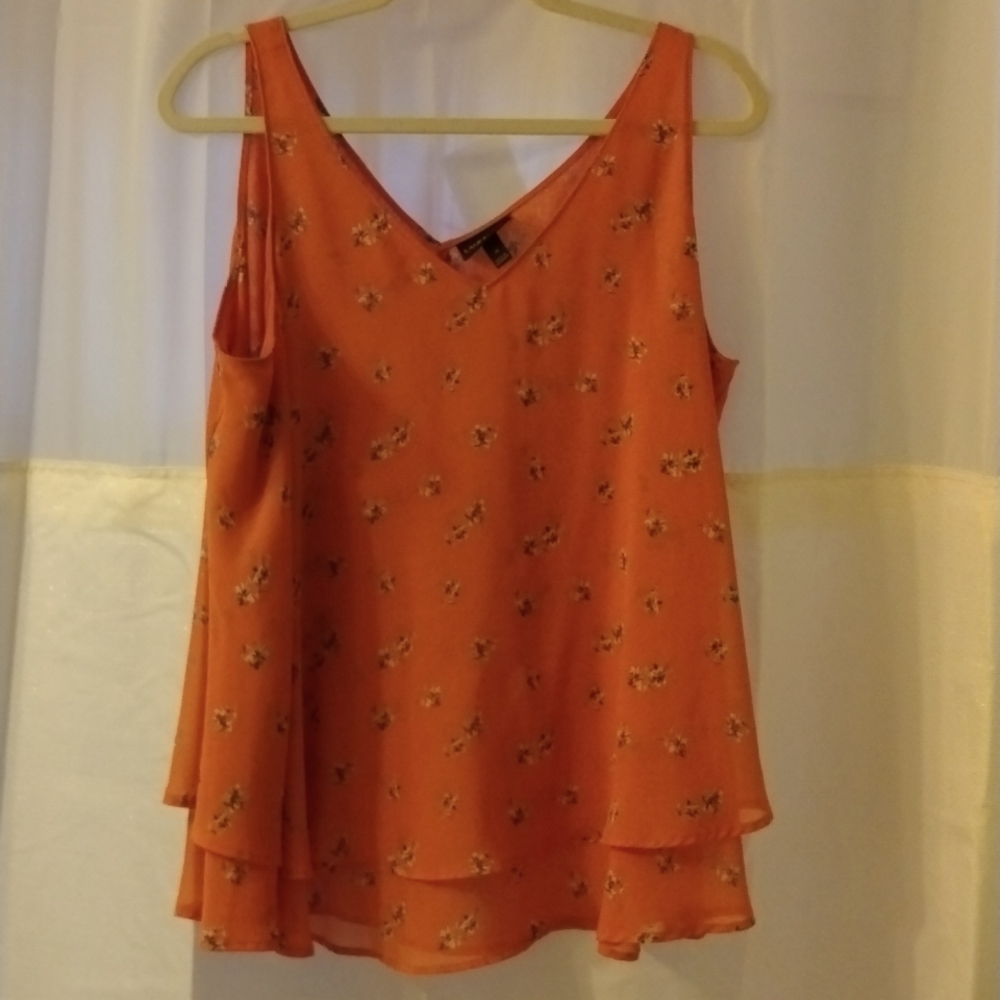 Lane Bryant top size 14.